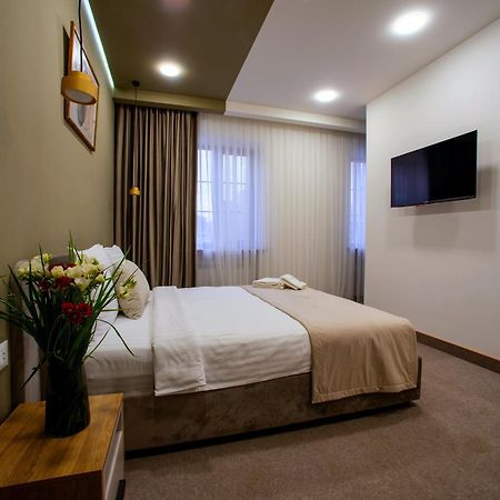 The House Hotel Yerevan Ngoại thất bức ảnh